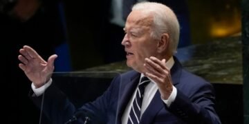 Байден: мы поможем Украине перейти к экономическому возрождению