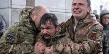 WSJ: общие военные потери Украины и России убитыми и ранеными превысили миллион человек