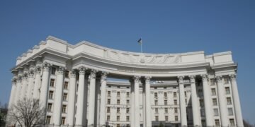 МИД Украины вызвал представителя Ирана после сообщений о поставках Москве иранских ракет