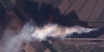 Опубликованы снимки последствий ударов ВСУ по военным складам в России
