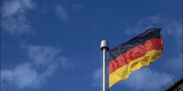 На місцевих виборах у Німеччині лідирують пропутінські праві популісти: що відбувається