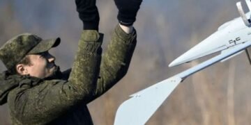 Окупанти почали обробляти дрони невідомою речовиною: під час контакту викликає хімічні опіки