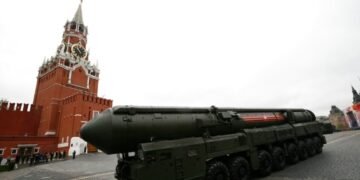 Россия и США сохраняют горячие линии на случай угрозы войны