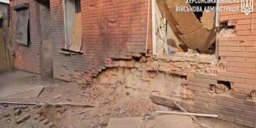 Росіяни обстріляли ринок у центрі Херсона: є жертви