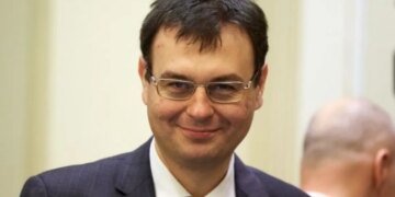 “Медлить не будем”, –  Гетманцев обложит налогом все посылки стоимостью менее €150