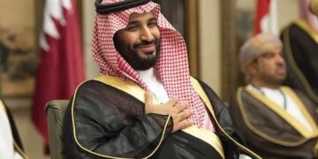 Пригрозил обвалить нефть до $50 и отказался ехать к Путину на саммит БРИКС: подробности демарша саудовского принца
