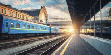Як курсуватимуть потяги після переведення годинників, – розповіли в Укрзалізниці