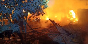 Російський БПЛА вдарив по житловому сектору Харківщини: що відомо? ФОТО