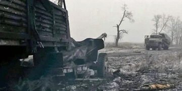 Росія пережила найсмертоносніший місяць у війні проти України, але готова зазнавати безглуздих втрат до виборів у США, – WSJ