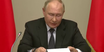Путін вирішив напасти на Україну після виходу військ США з Афганістану – німецька військкорка