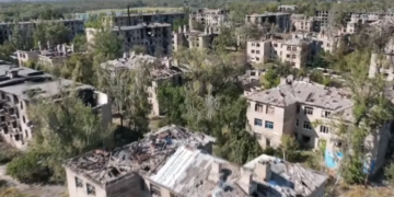“Місто-привид”: у мережі показали, який зараз вигляд має Часів Яр, за який ідуть запеклі бої. ВІДЕО
