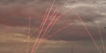 Хроника войны: обстрелы Херсона и Запорожья, бои за Угледар, кадровые перестановки в Киеве
