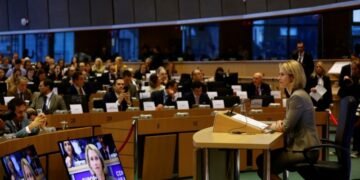 Каллас: Евросоюз должен поддерживать Украину столько, сколько потребуется