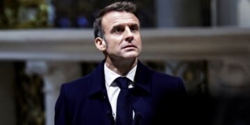 Макрон пообещал Украине поддержку в условиях «российской эскалации»