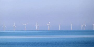 В ЕС боятся ставить ветряные турбины в море из-за угроз со стороны России