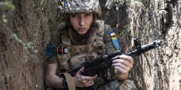 Это посеет хаос: военный высказался о мобилизации женщин