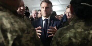 “Нельзя полагаться на американцев”, – Макрон предложил странам ЕС создать общеевропейскую армию