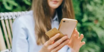 Стало відомо, куди українці найчастіше витрачають кошти кешбеку