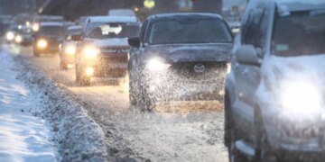 Пора менять резину: в одной из областей Украины предупреждают о снегопаде