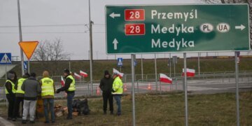 Фермери Польщі блокуватимуть вантажівки на кордоні: що відомо про акцію
