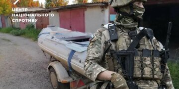 На Херсонщині окупанти вилучають човни: для чого їм плавзасоби?