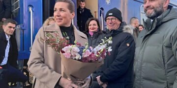 Прем’єр-міністр Данії у свій день народження прибула до Києва