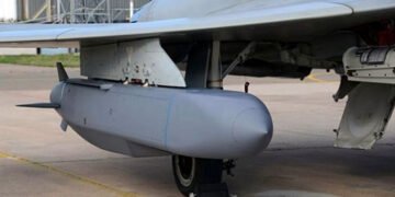 Британія таємно надала Україні ще “десятки” ракет Storm Shadow, – Bloomberg
