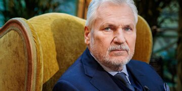 Експрезидент Польщі Кваснєвський застеріг від замороження війни в Україні
