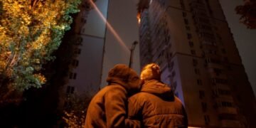 Российские ракеты и дроны атакуют энергообъекты по всей Украине