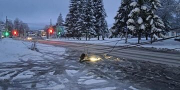 Сто тисяч росіян сидять без світла майже тиждень через снігопад