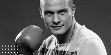 “Для всіх, хто хоче попрощатися”: колишня дружина Узелкова розповіла, де поховають боксера