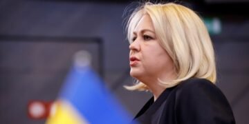 НАТО: удар по Днепру — очередная попытка России запугать украинское гражданское население