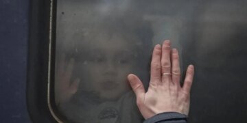 Принудительно русифицируют: документально установлены имена более 300 украинских детей, депортированных в РФ