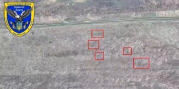 Путинская пехота бежала через минное поле: ВСУ выгнали оккупантов из еще одного села. ВИДЕО