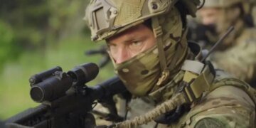 Украинский спецназ зашел в тыл противника и взял группу пленных. ВИДЕО