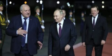 “Мы же братья”: Лукашенко получил персональную “красную кнопку”