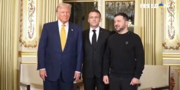 Советник Трампа набросился на Зеленского из-за внешности: что не так пошло в Париже
