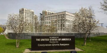 Посольство США в Украине  предупредило о росте ракетно-дроновой угрозы от РФ