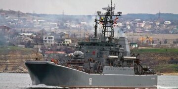 Россияне пытаются обмануть Турцию  и перетащить оружие через Босфор