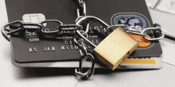 Банки договорились ограничить суммы переводов с карты на карту: к чему готовиться украинцам