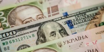Курс растет? Прогноз банкира, сколько будут стоить 100 долларов