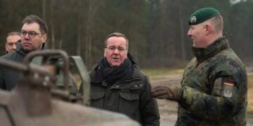 Германия может отправить миротворцев в Украину: Писториус  назвал странное “но”