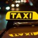 Після прохання розмовляти українською: водійка таксі висадила родину загиблого військового посеред траси