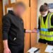 Ударив ножем по животу та шиї: в Одесі затримали чоловіка, який напав на військового. ВІДЕО
