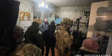Готували замах на сім’ю волонтерів: поліція та СБУ знешкодили банду