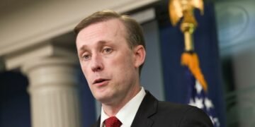 Белый дом: США не планируют предоставлять Украине ядерное оружие