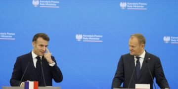 Туск и Макрон обсуждают гарантии безопасности для Украины