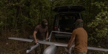 Украинские дроны атаковали Керчь. В городе слышны взрывы