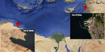 Росія виводить кораблі та перекидає залишки озброєння, – розвідка