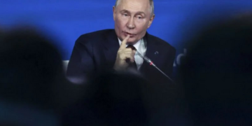 Путін веде війну заради “движухи”: у РНБО пояснили попадання дронів у будинки в Казані